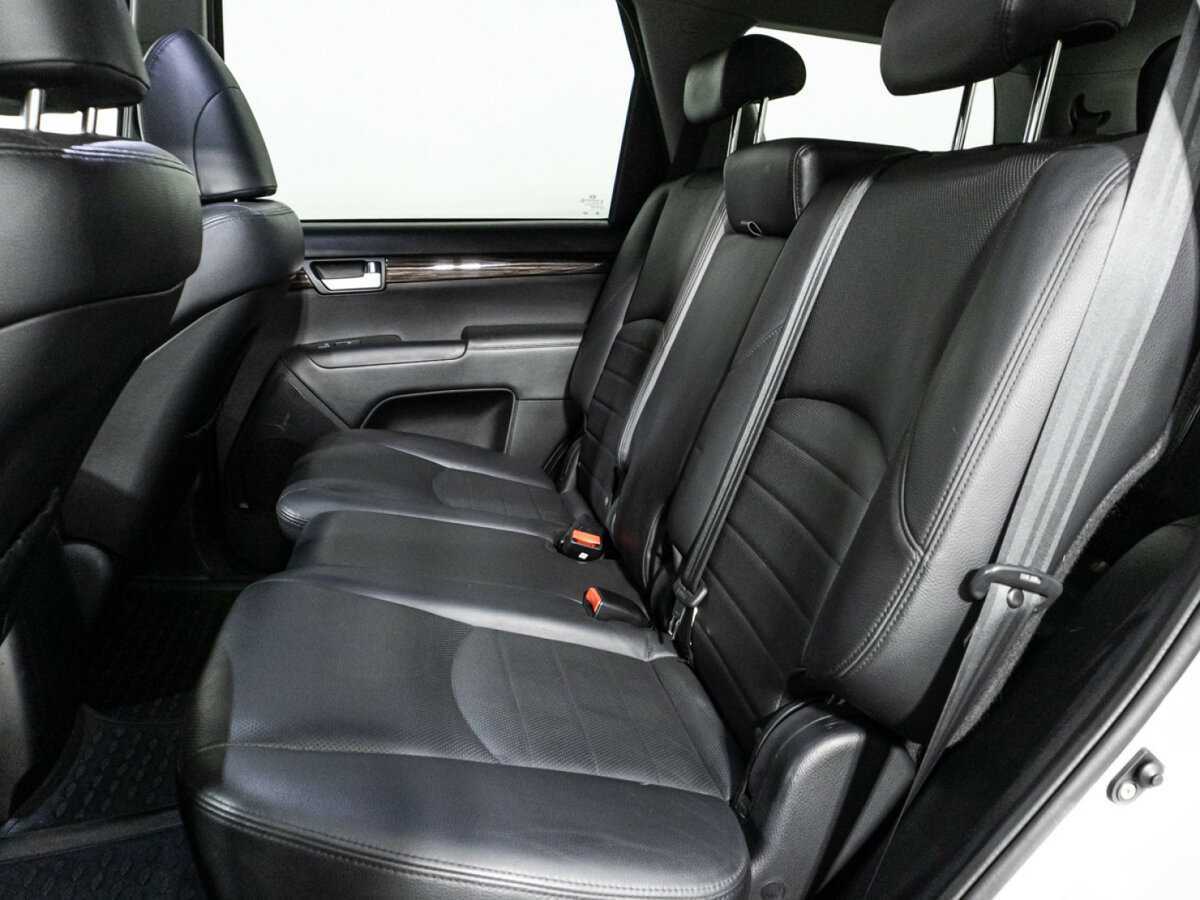 Купить Kia Mohave с пробегом. Фото: #8