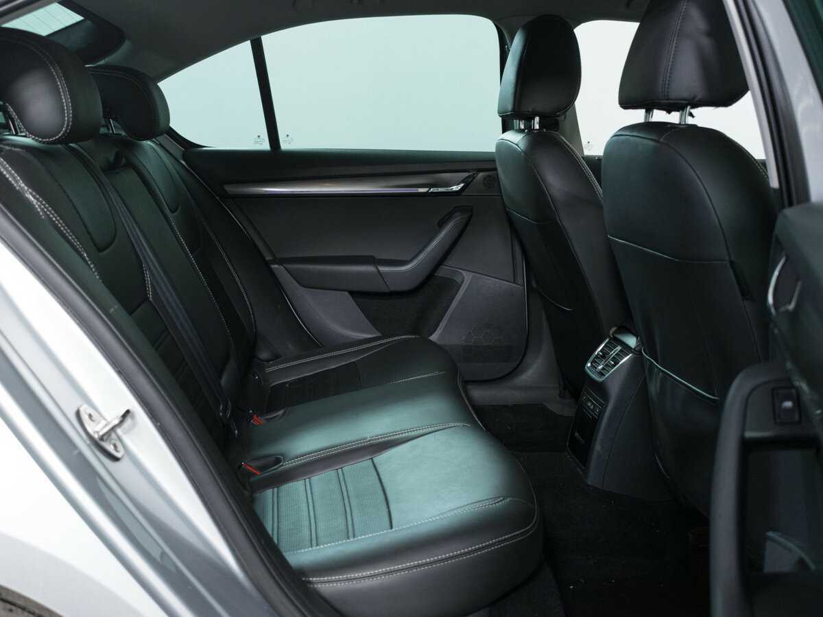 Купить Skoda Octavia с пробегом. Фото: #9