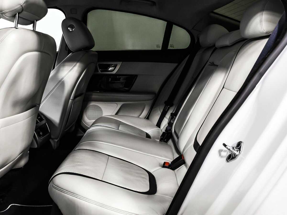 Купить Jaguar XF с пробегом. Фото: #12