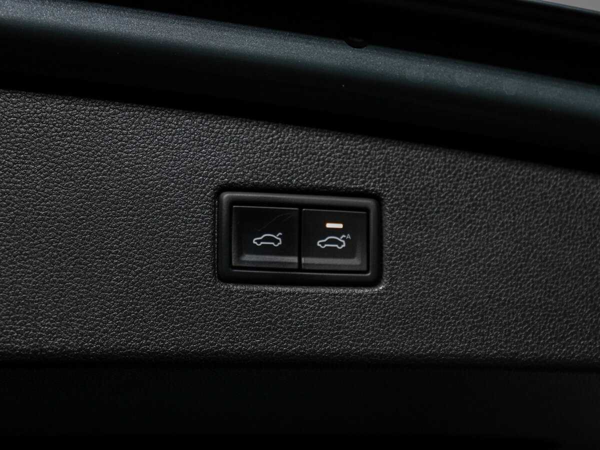 Купить Volkswagen Tiguan с пробегом. Фото: #16