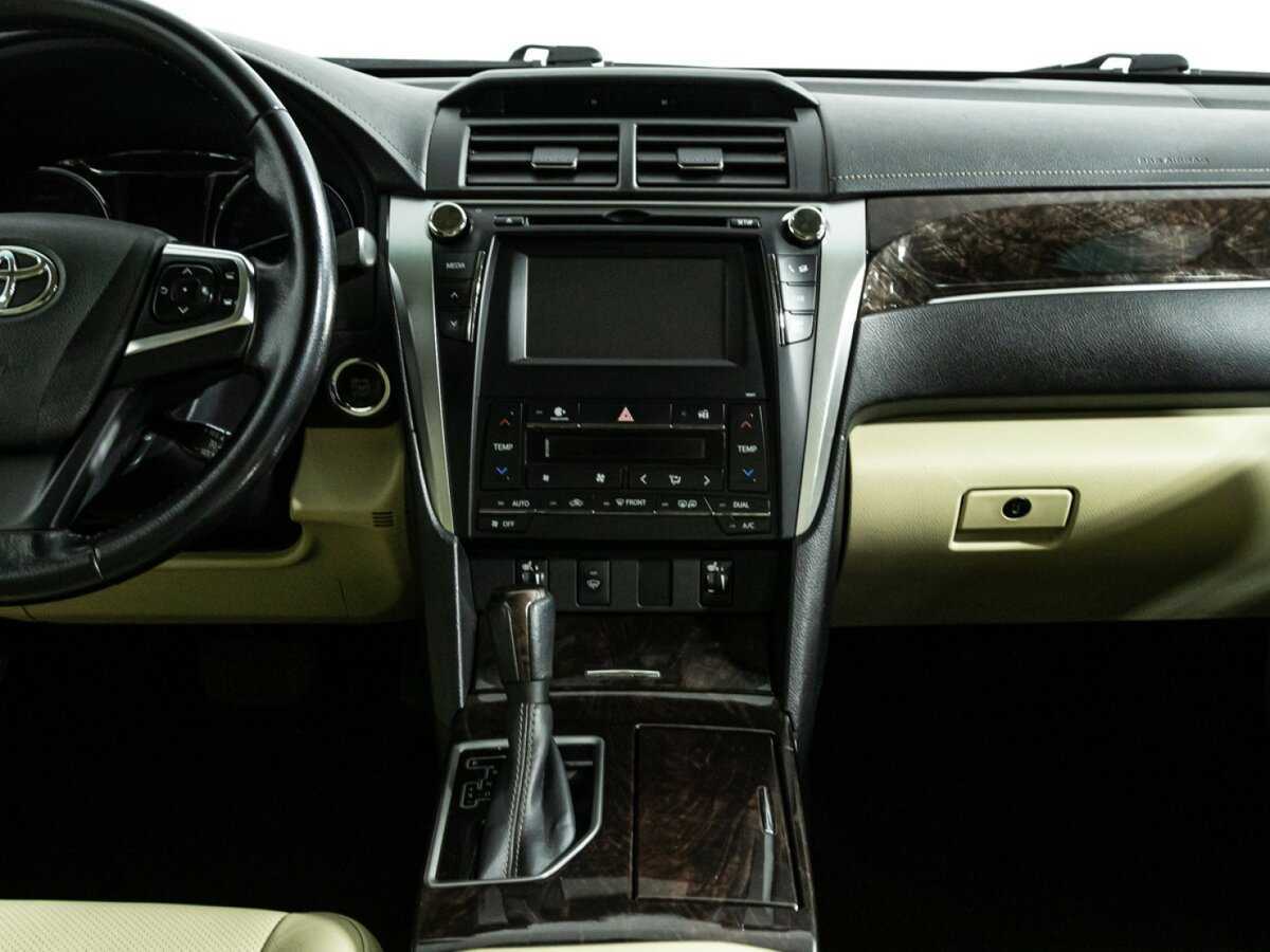 Купить Toyota Camry с пробегом. Фото: #13
