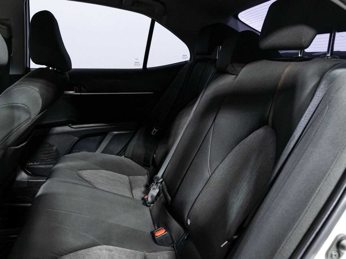 Купить Toyota Camry с пробегом. Фото: #9
