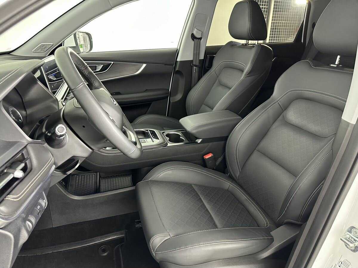 Купить Chery Tiggo 8 с пробегом. Фото: #9