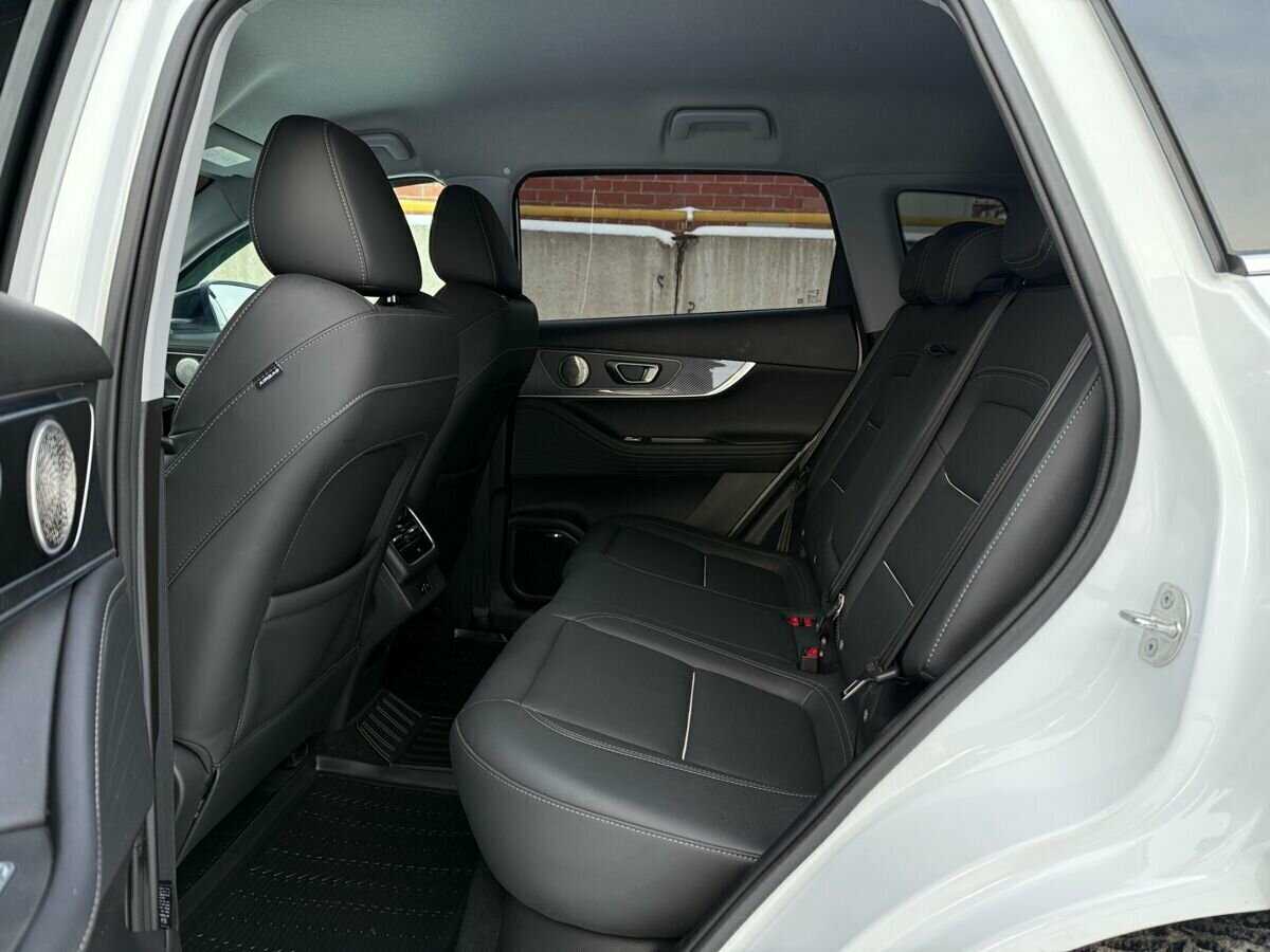 Купить Chery Tiggo 7 Pro Max с пробегом. Фото: #14