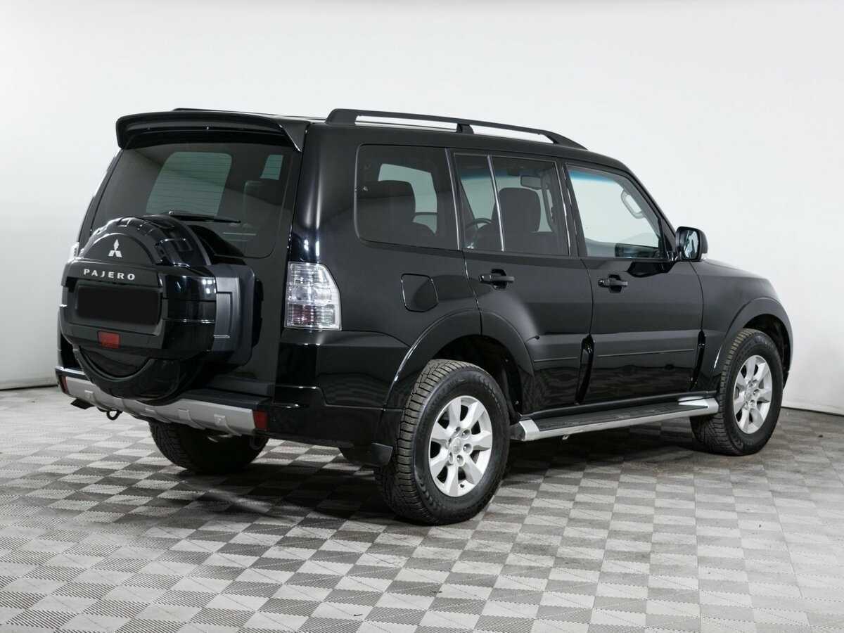 Купить Mitsubishi Pajero с пробегом. Фото: #3
