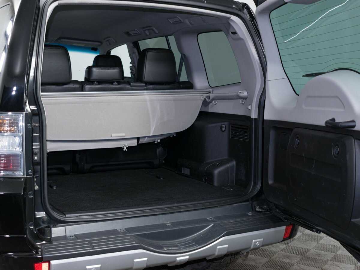 Купить Mitsubishi Pajero с пробегом. Фото: #6