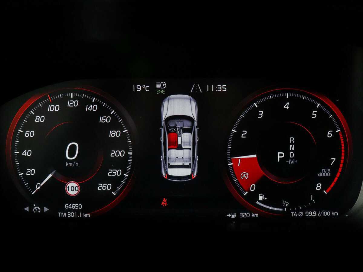 Купить Volvo XC40 с пробегом. Фото: #10