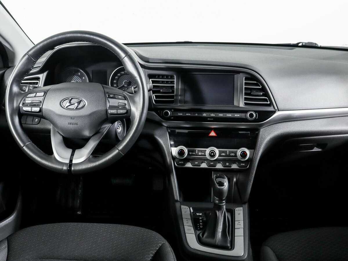 Купить Hyundai Elantra с пробегом. Фото: #11