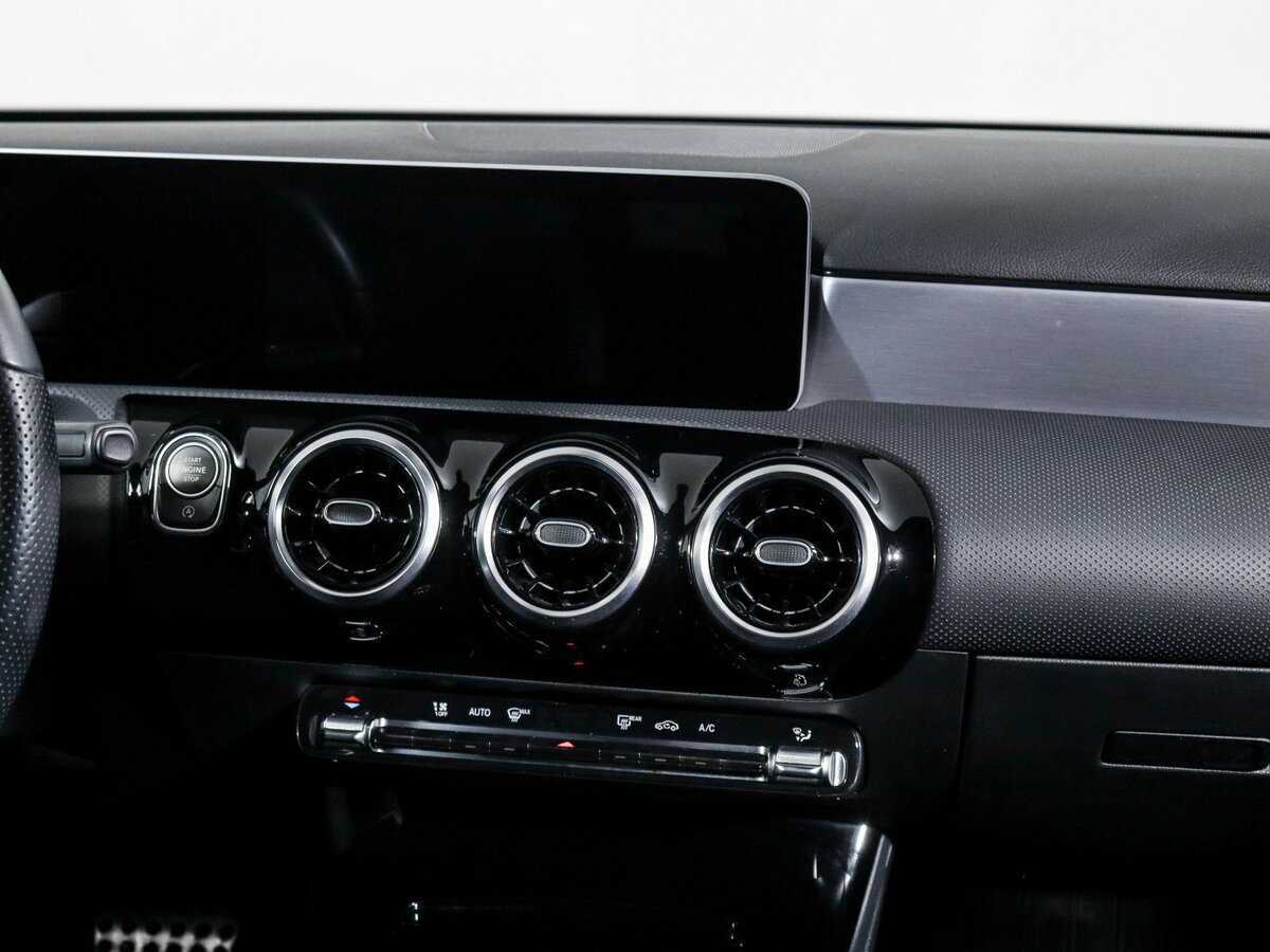 Купить Mercedes-Benz A-Класс с пробегом. Фото: #9