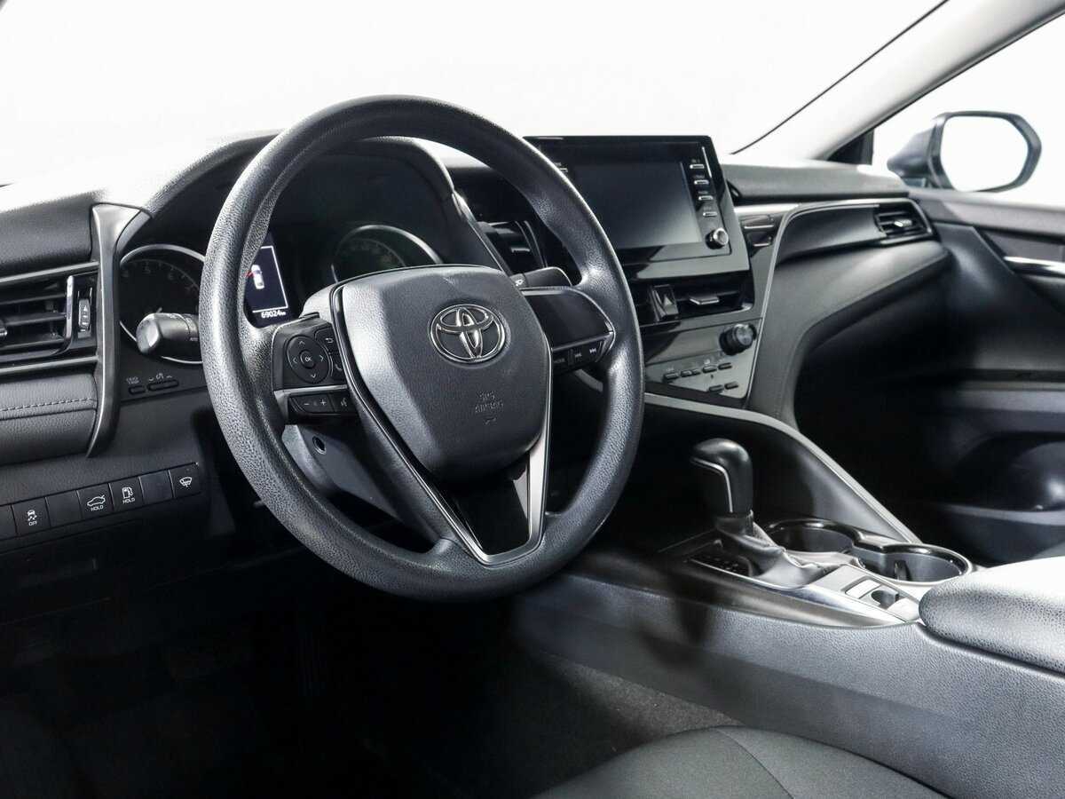 Купить Toyota Camry с пробегом. Фото: #10