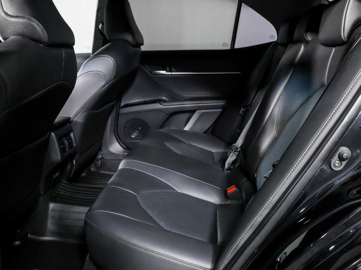 Купить Toyota Camry с пробегом. Фото: #6