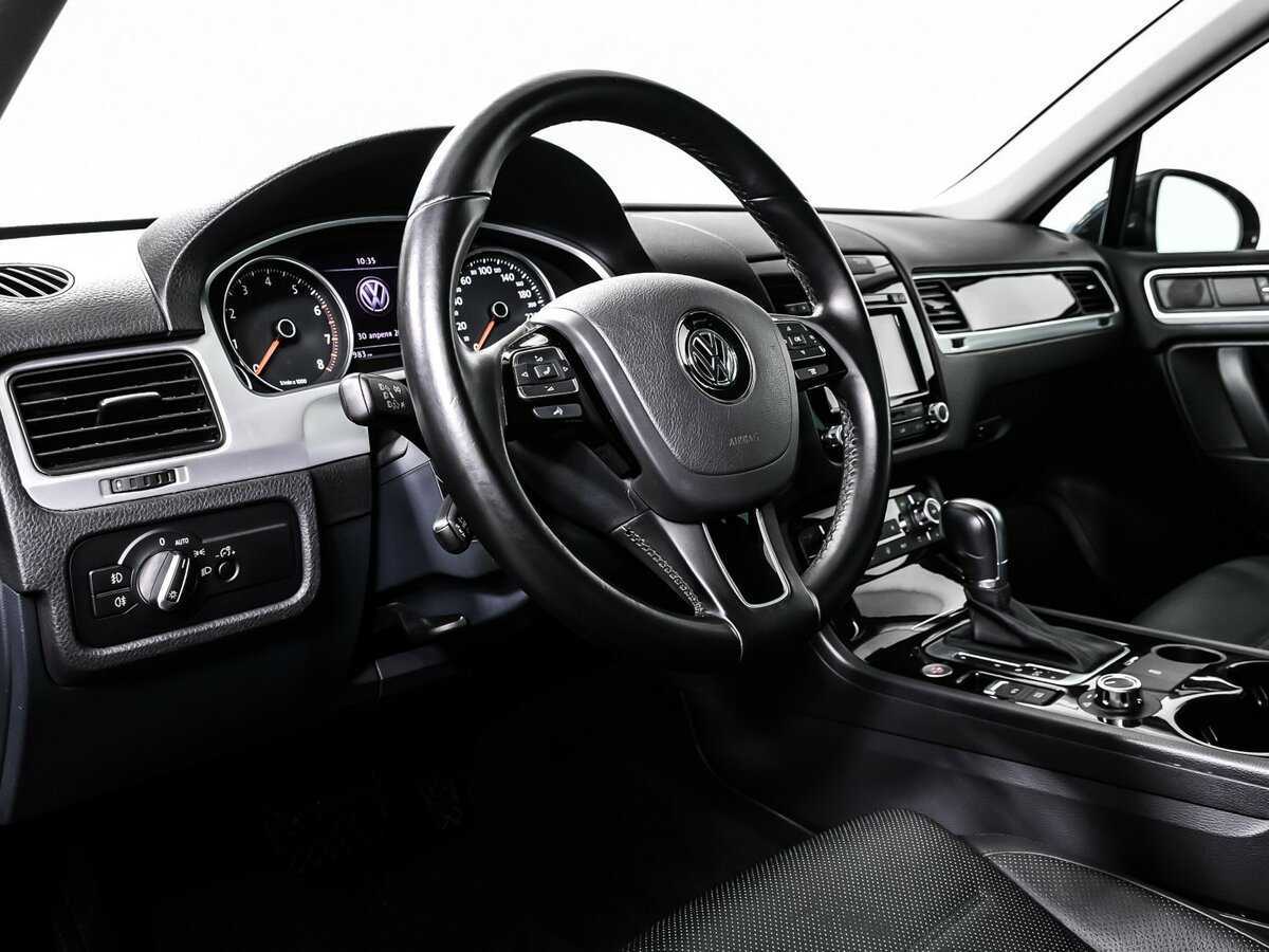 Купить Volkswagen Touareg с пробегом. Фото: #12