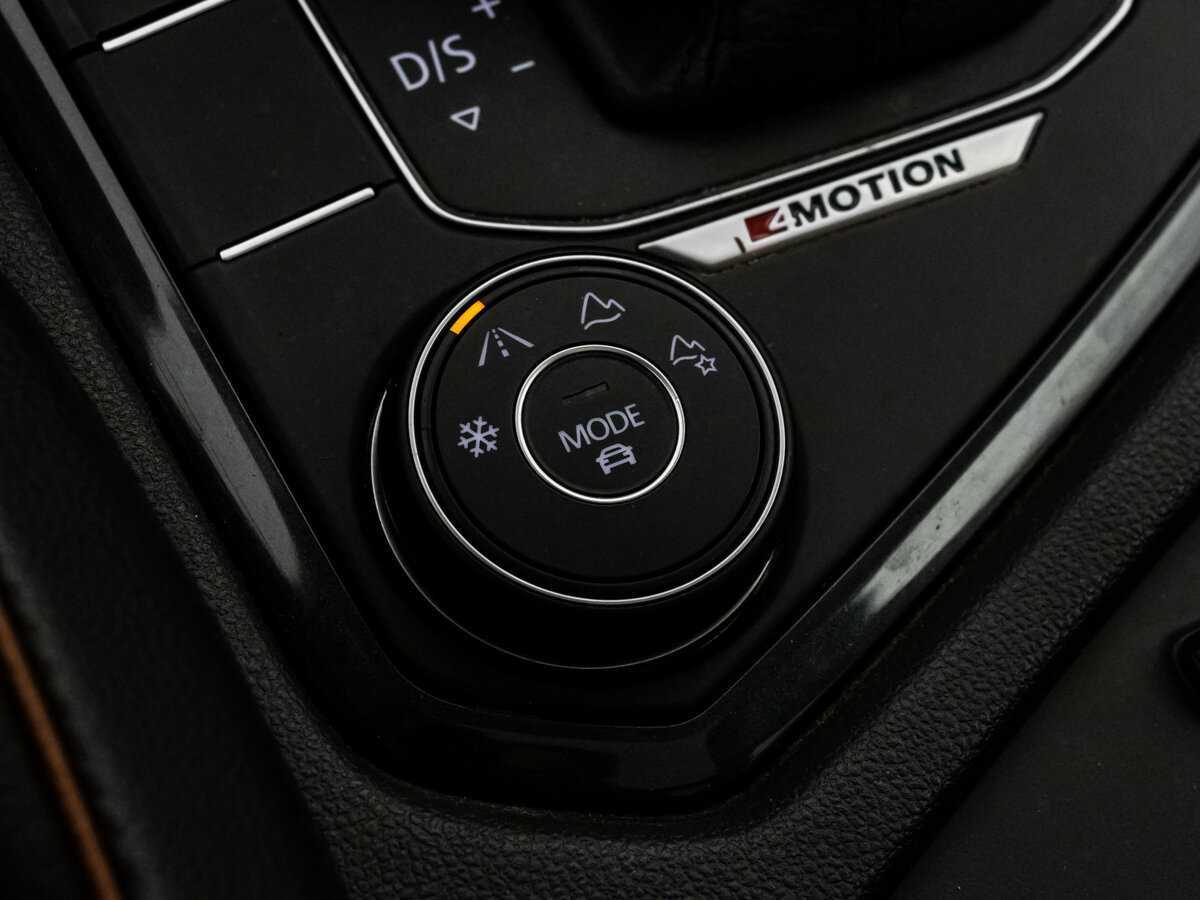 Купить Volkswagen Tiguan с пробегом. Фото: #14