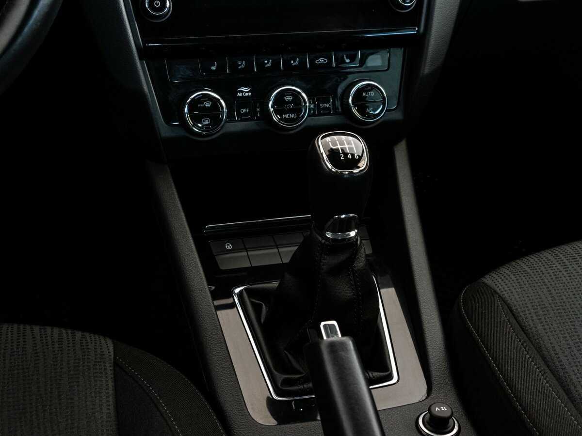 Купить Skoda Octavia с пробегом. Фото: #12