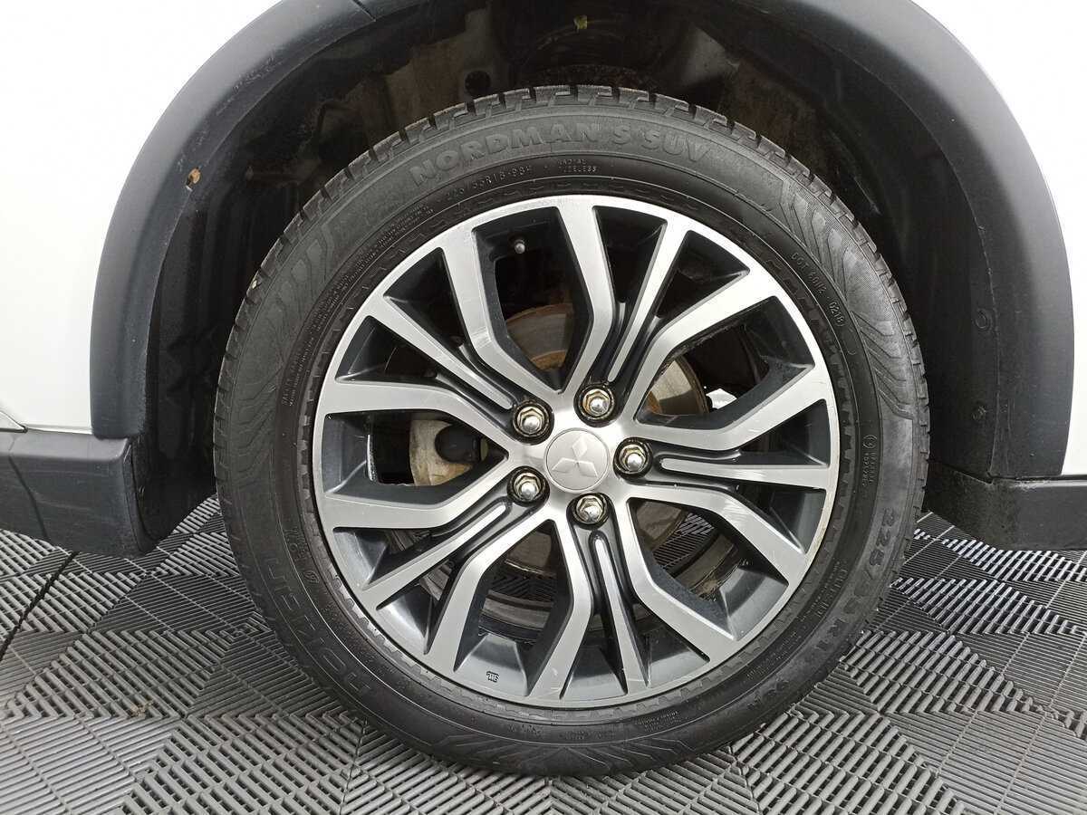 Продажа Б/У Митсубиши Оутлэндер. Фото: #15