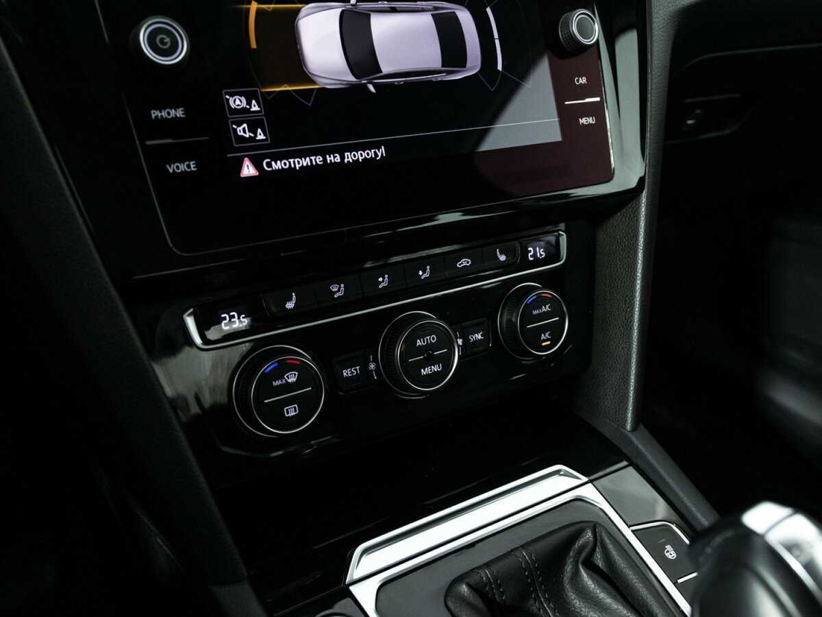 Купить Volkswagen Passat с пробегом. Фото: #17