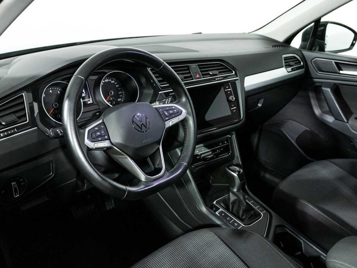 Купить Volkswagen Tiguan с пробегом. Фото: #10