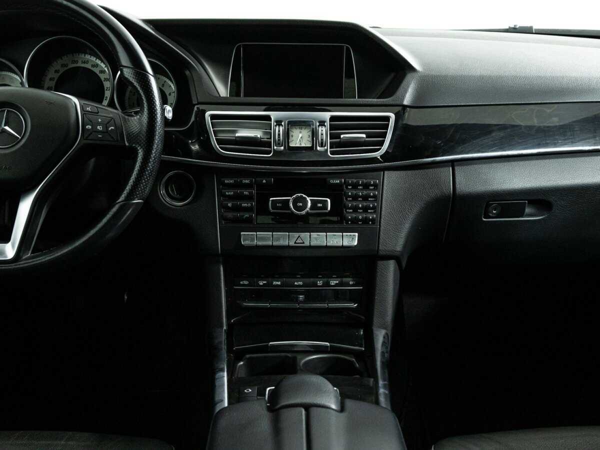 Купить Mercedes-Benz E-Класс с пробегом. Фото: #13