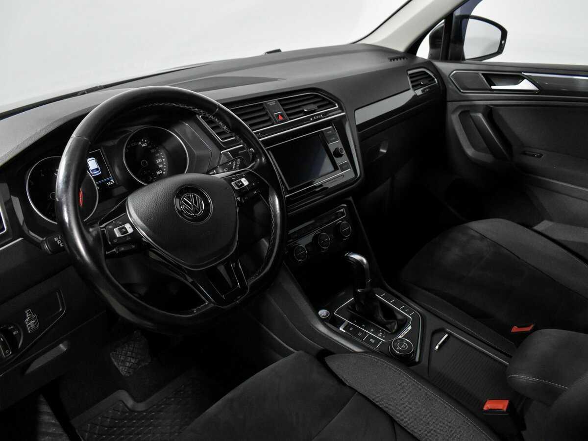 Купить Volkswagen Tiguan с пробегом. Фото: #8