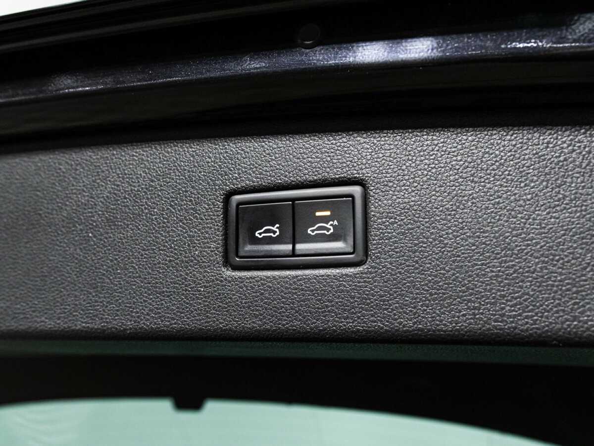 Купить Volkswagen Tiguan с пробегом. Фото: #15