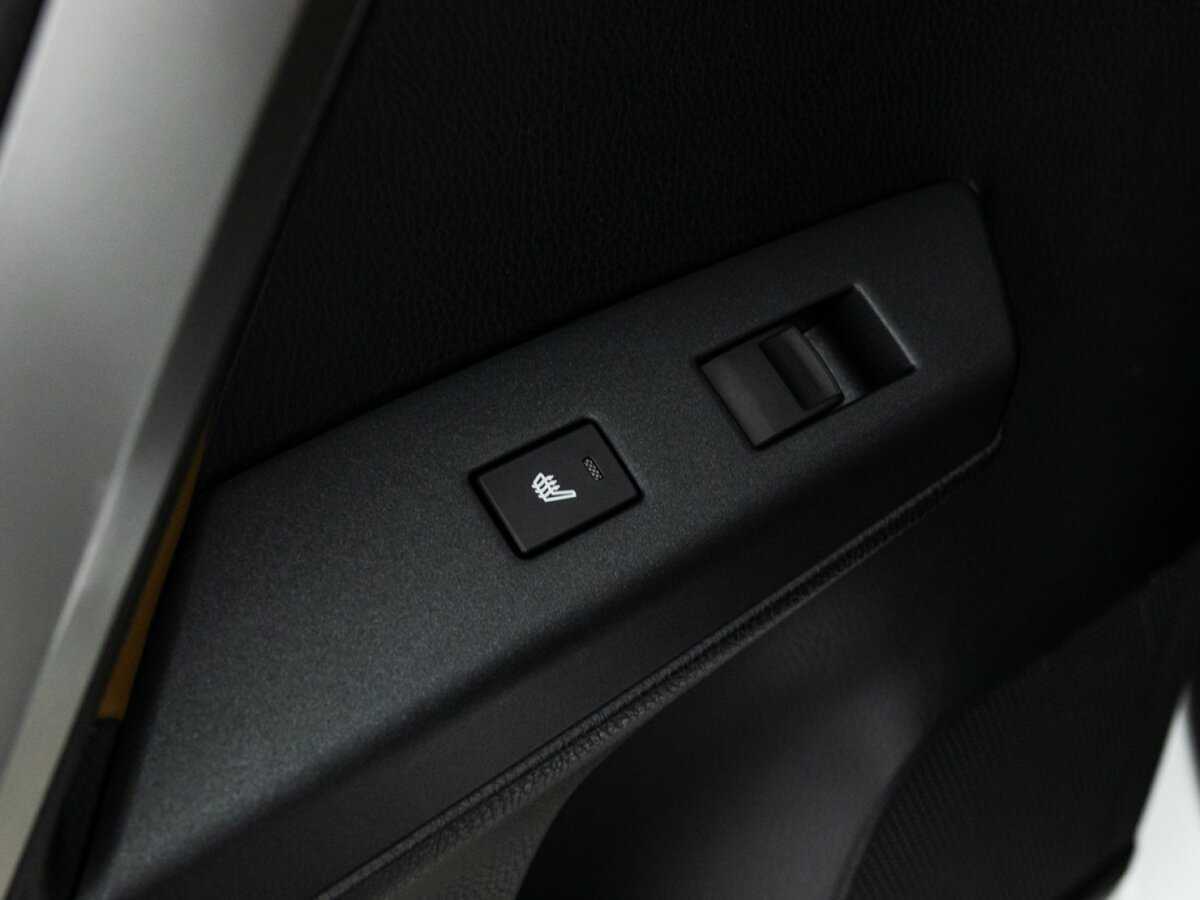 Купить Toyota RAV4 с пробегом. Фото: #23