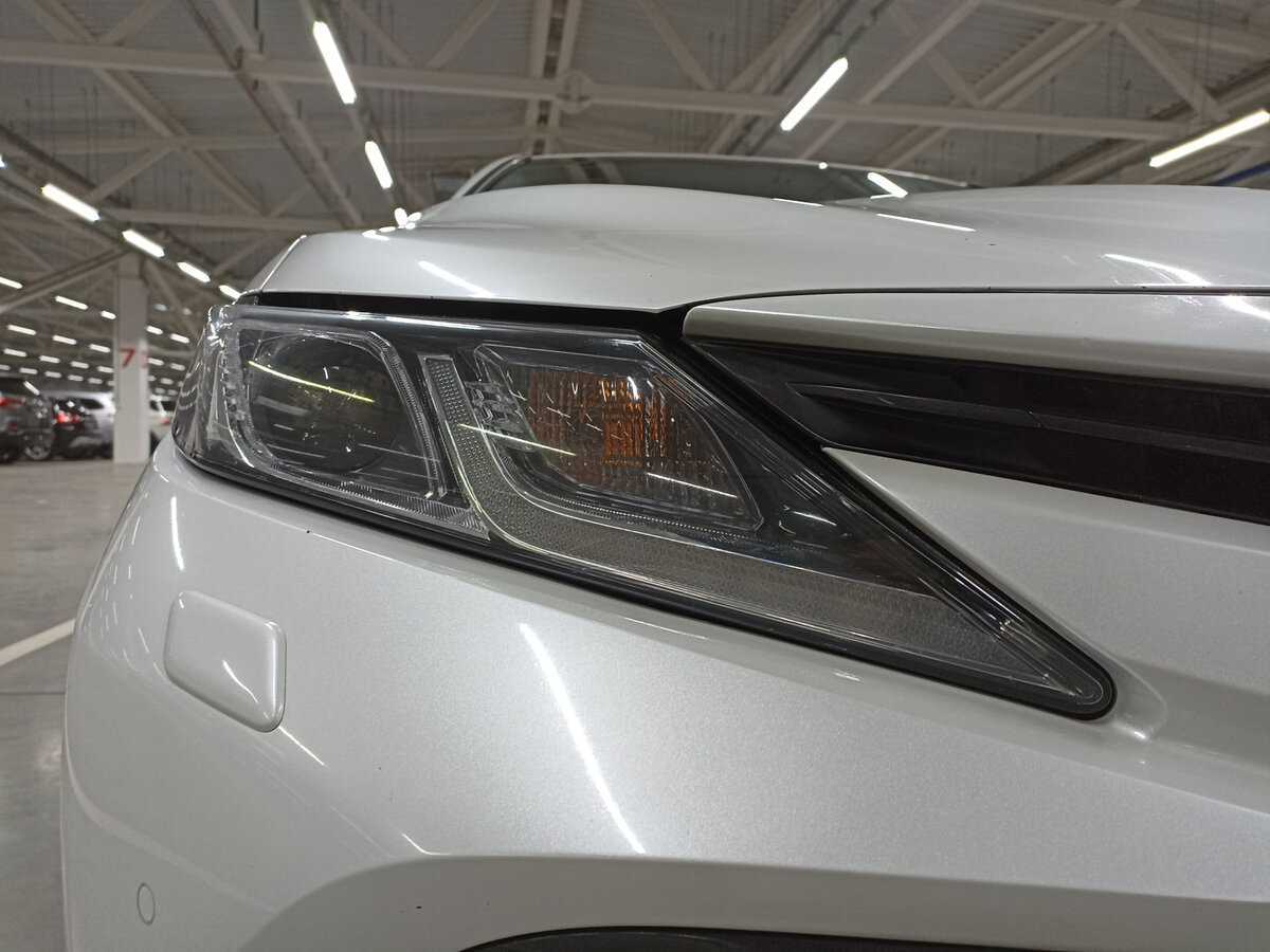 Купить Toyota Camry с пробегом. Фото: #16