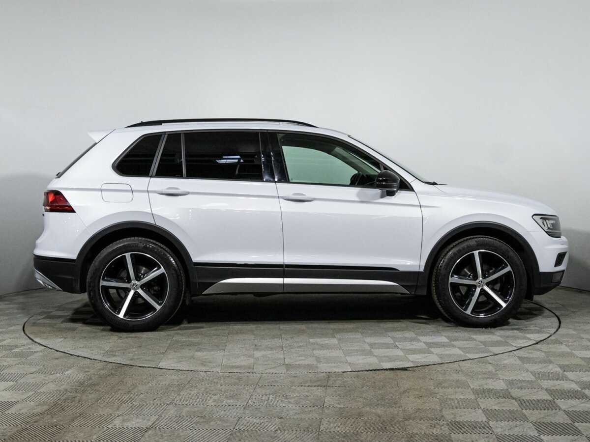 Купить Volkswagen Tiguan с пробегом. Фото: #3