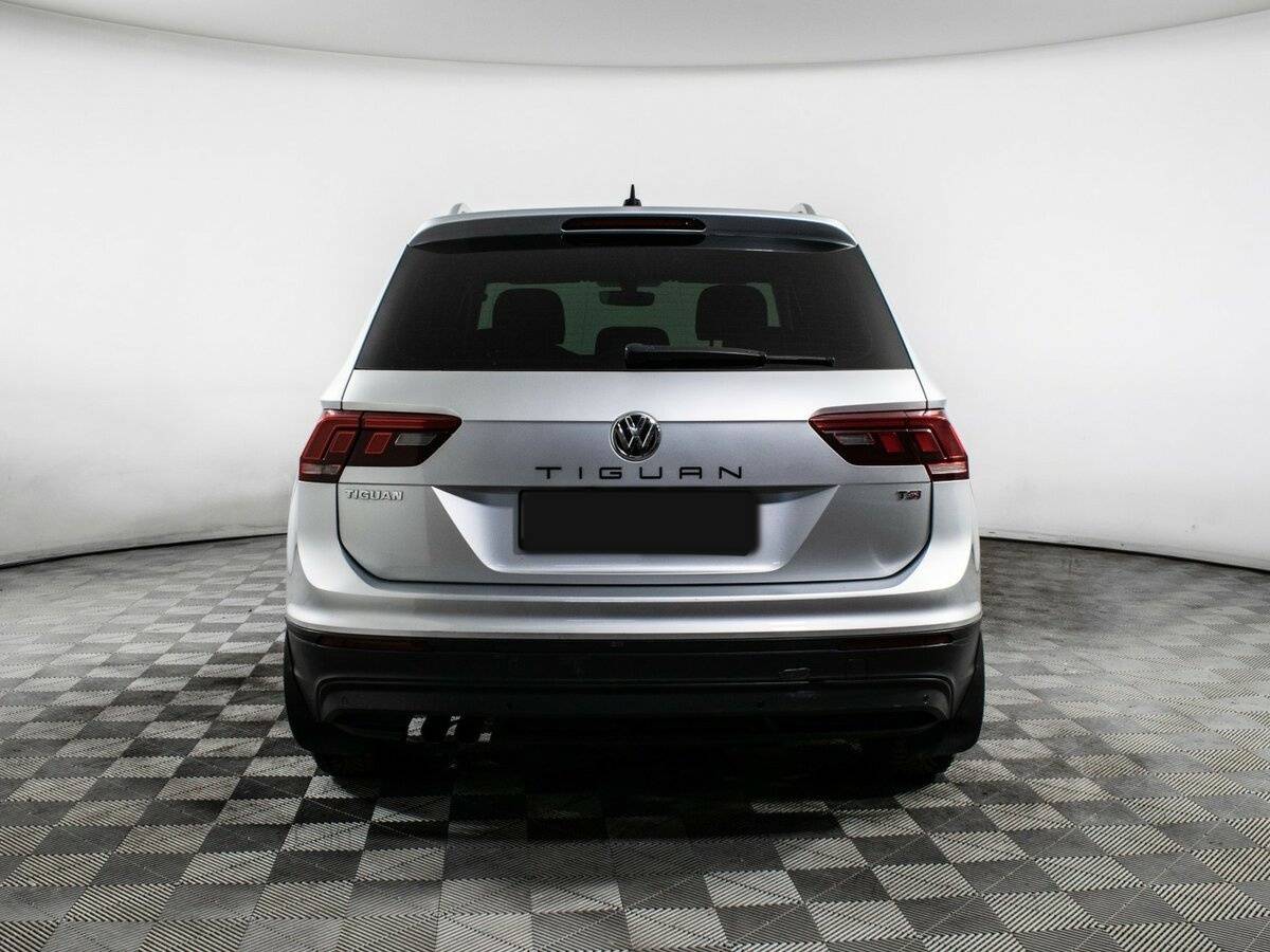 Купить Volkswagen Tiguan с пробегом. Фото: #4