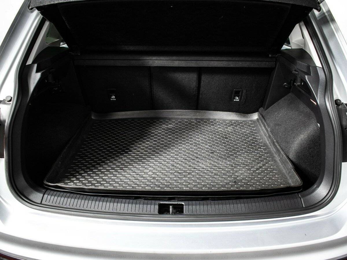 Купить Volkswagen Tiguan с пробегом. Фото: #12