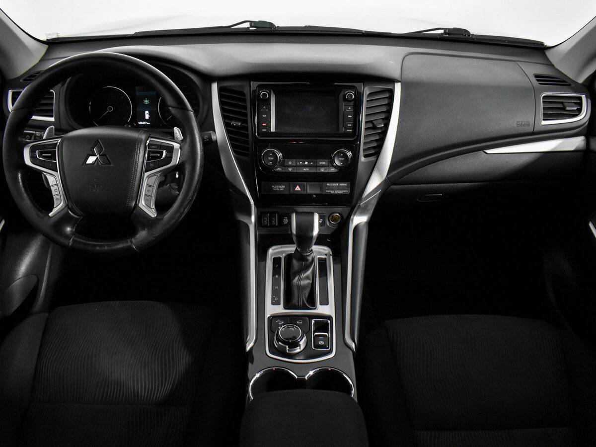 Купить Mitsubishi Pajero Sport с пробегом. Фото: #13