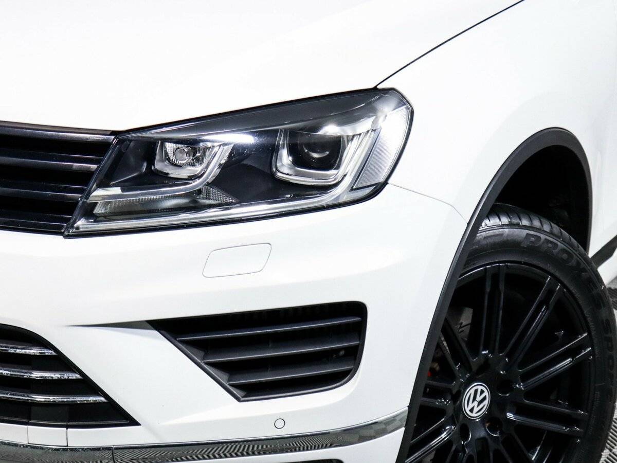 Купить Volkswagen Touareg с пробегом. Фото: #14