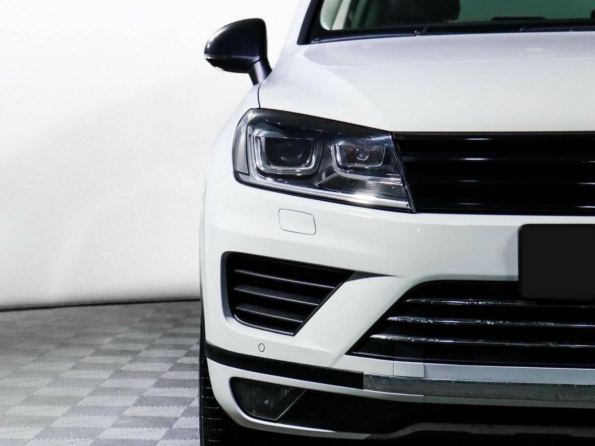 Купить Volkswagen Touareg с пробегом. Фото: #16