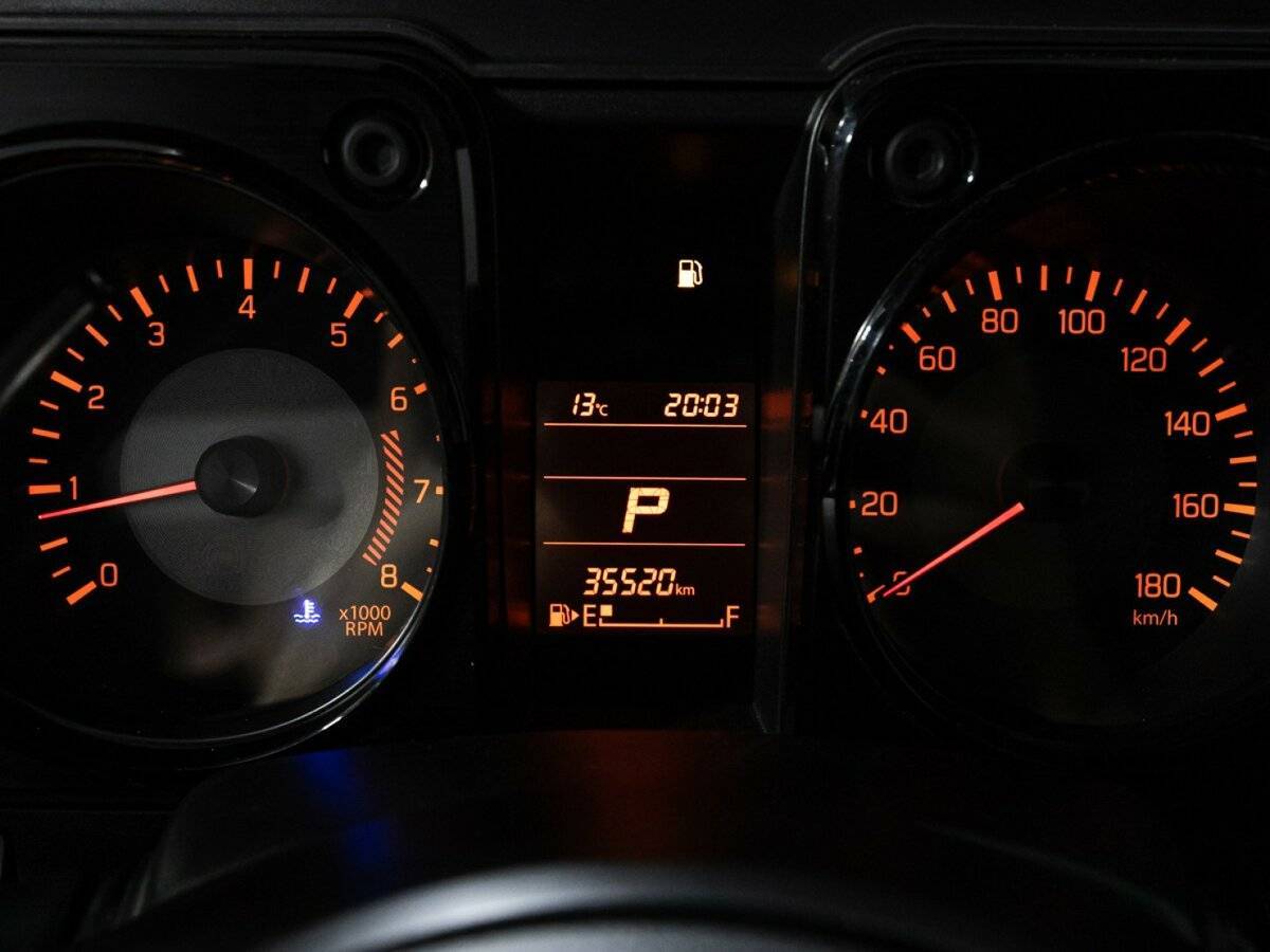 Купить Suzuki Jimny с пробегом. Фото: #11