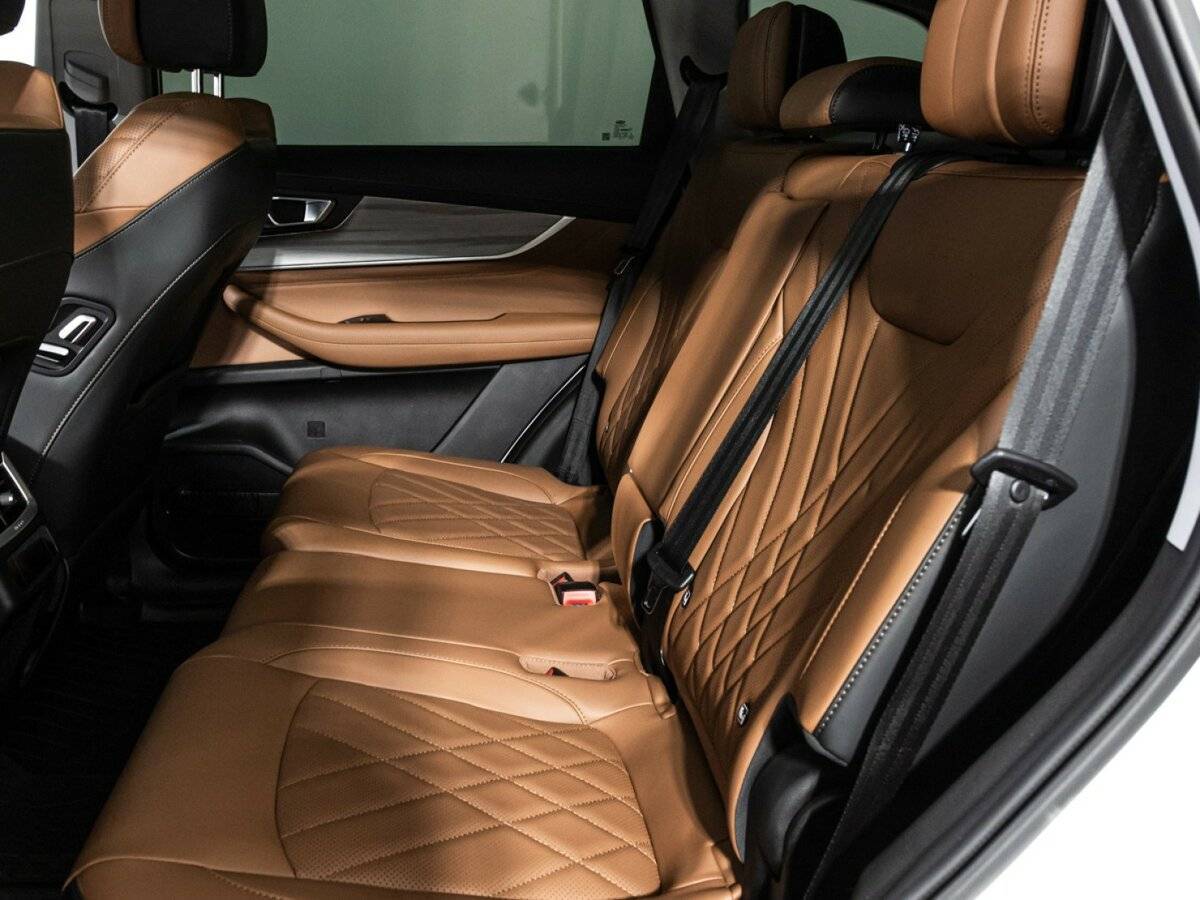 Купить Chery Tiggo 8 Pro Max с пробегом. Фото: #9