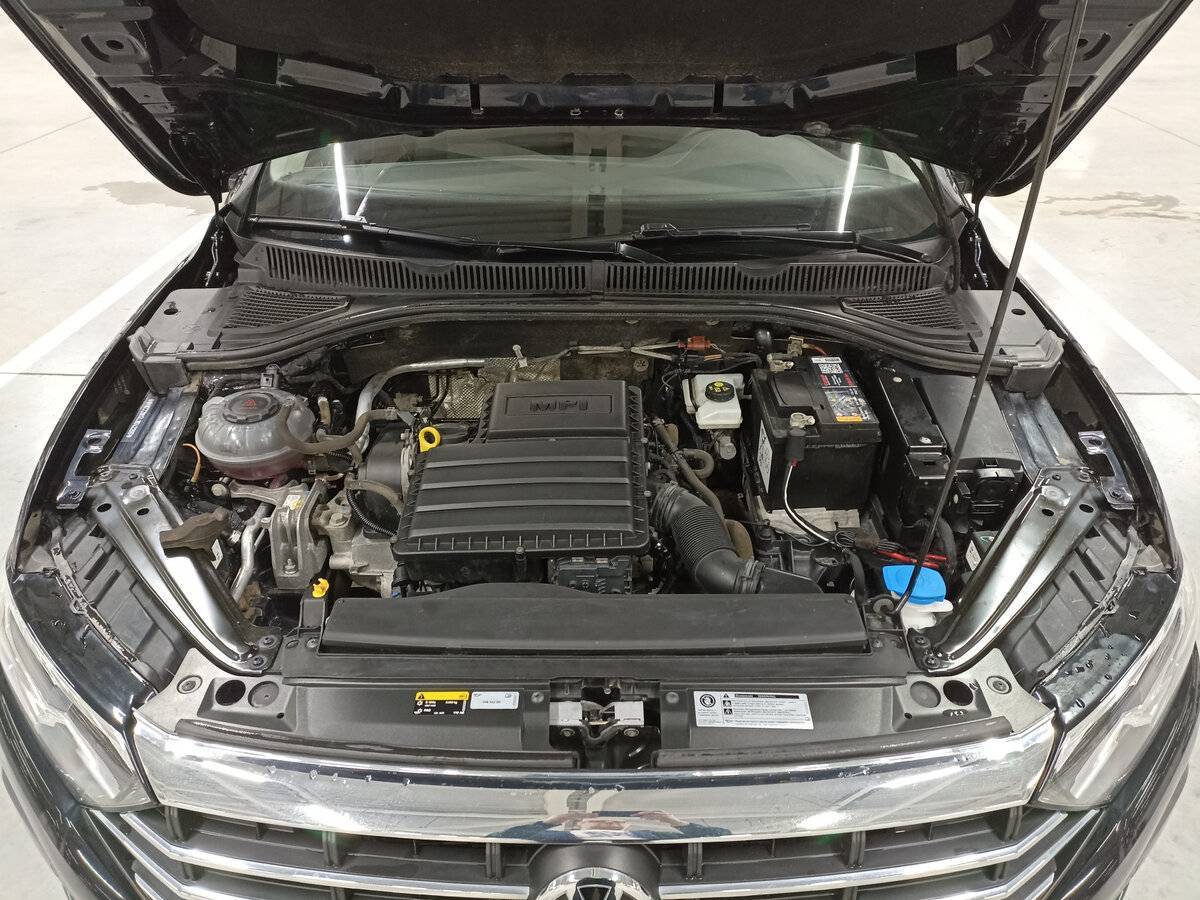 Купить Volkswagen Jetta с пробегом. Фото: #8