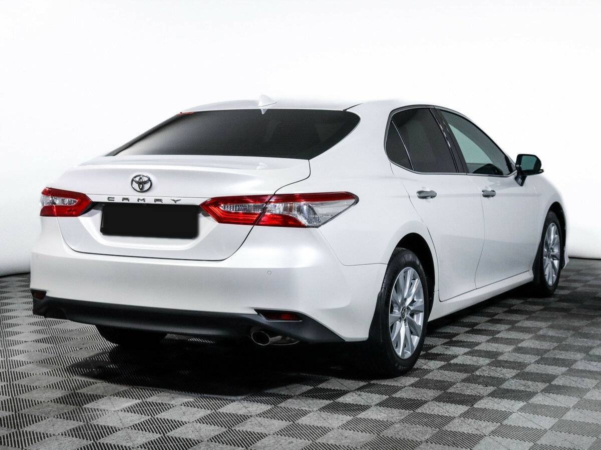Купить Toyota Camry с пробегом. Фото: #4