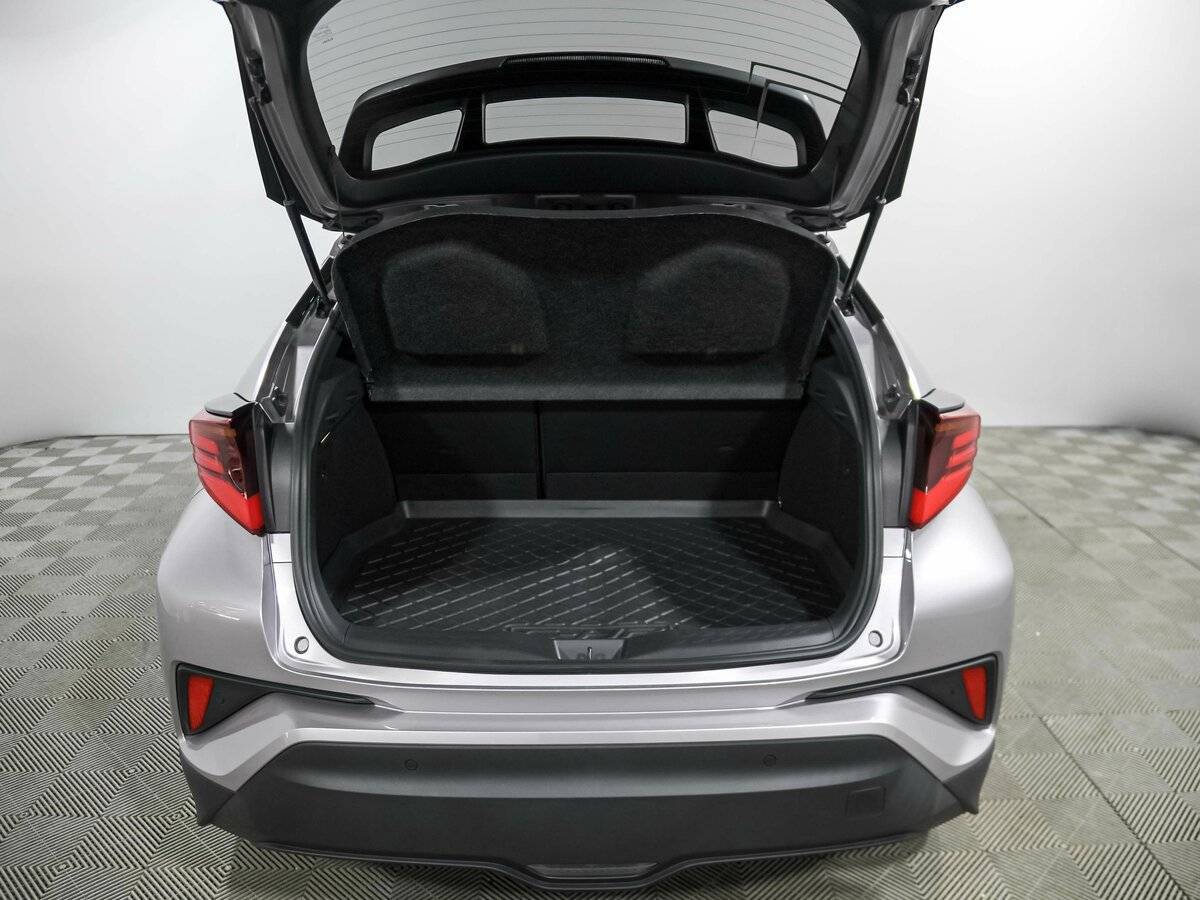 Купить Toyota C-HR с пробегом. Фото: #20