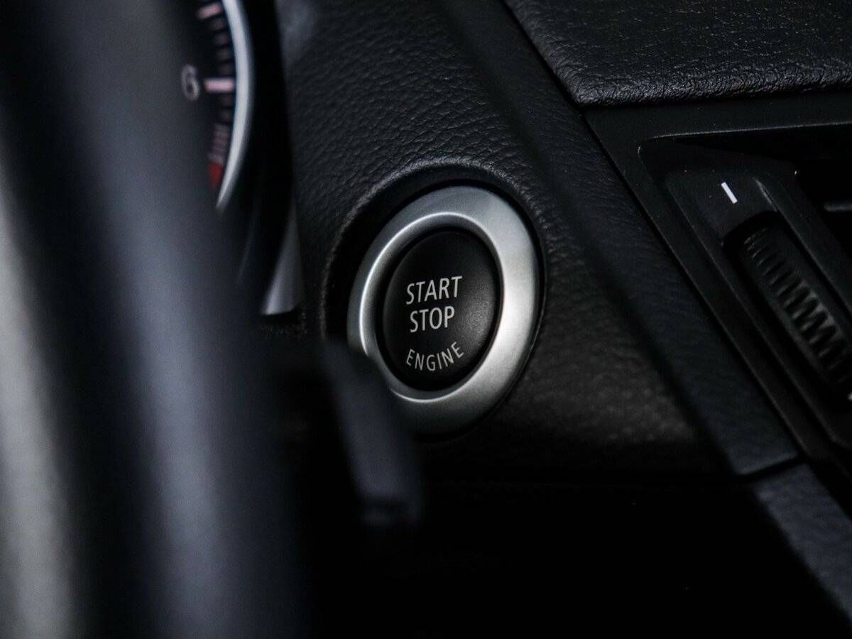 Купить BMW X1 с пробегом. Фото: #16