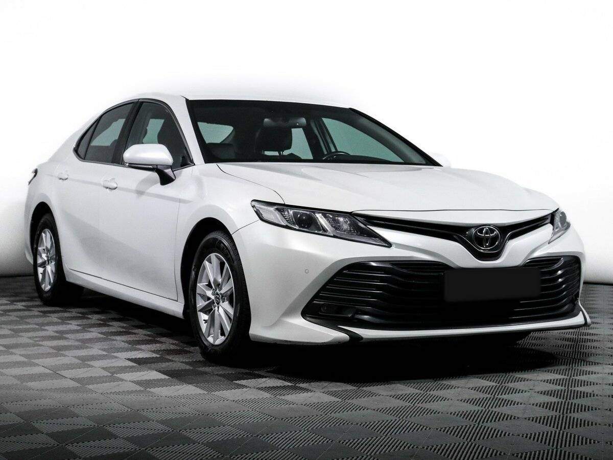 Купить Toyota Camry с пробегом. Фото: #2