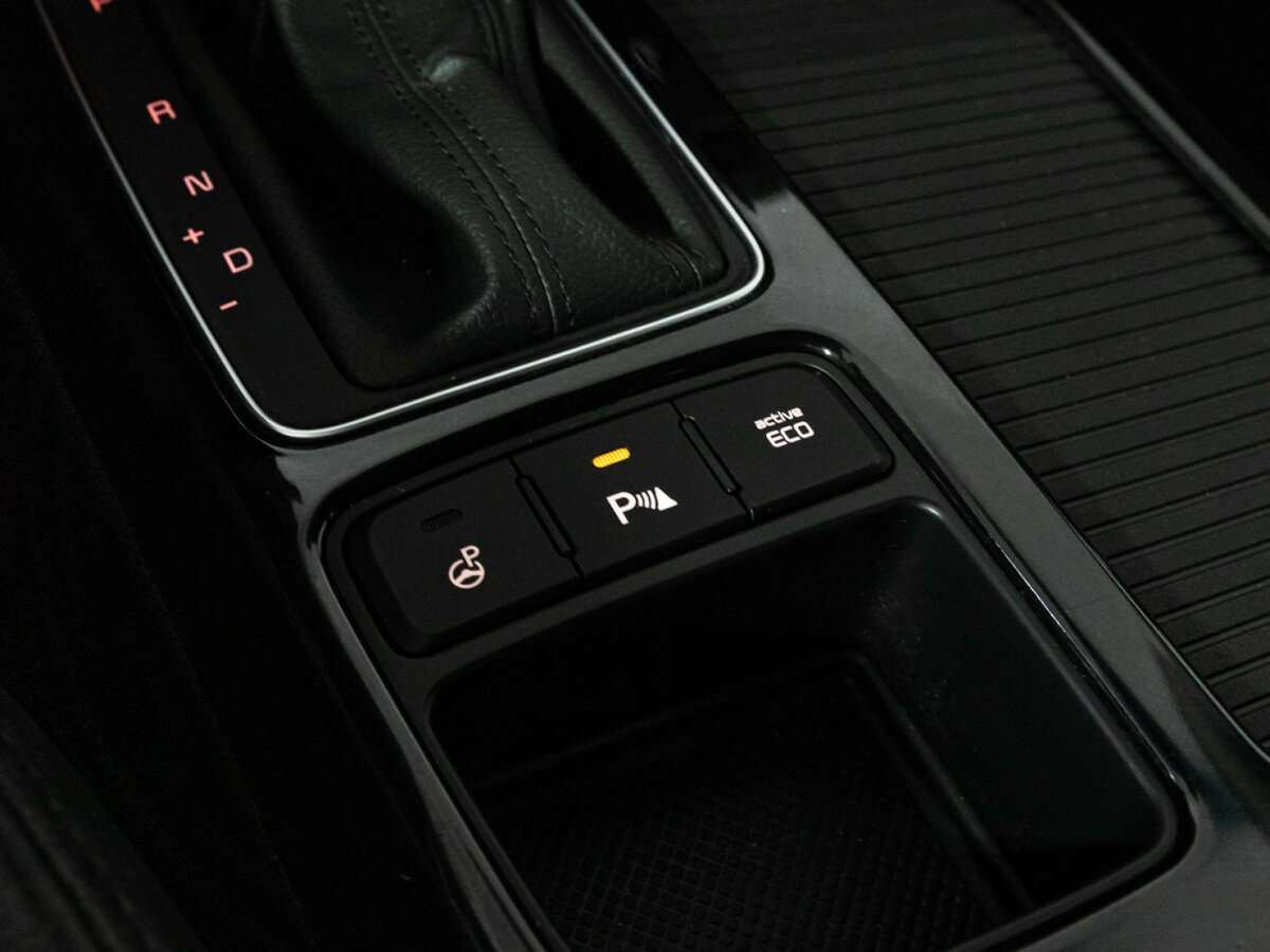 Купить Kia Sorento с пробегом. Фото: #16