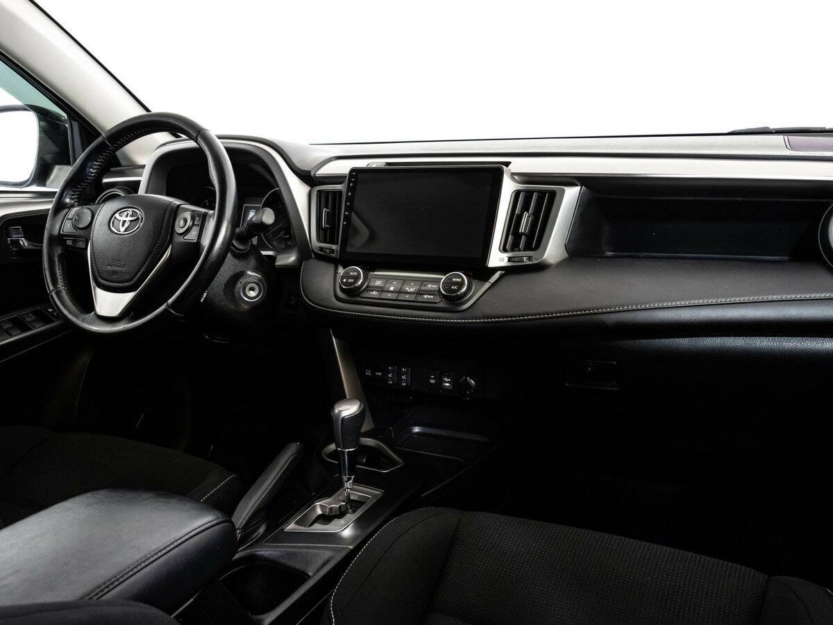 Купить Toyota RAV4 с пробегом. Фото: #5