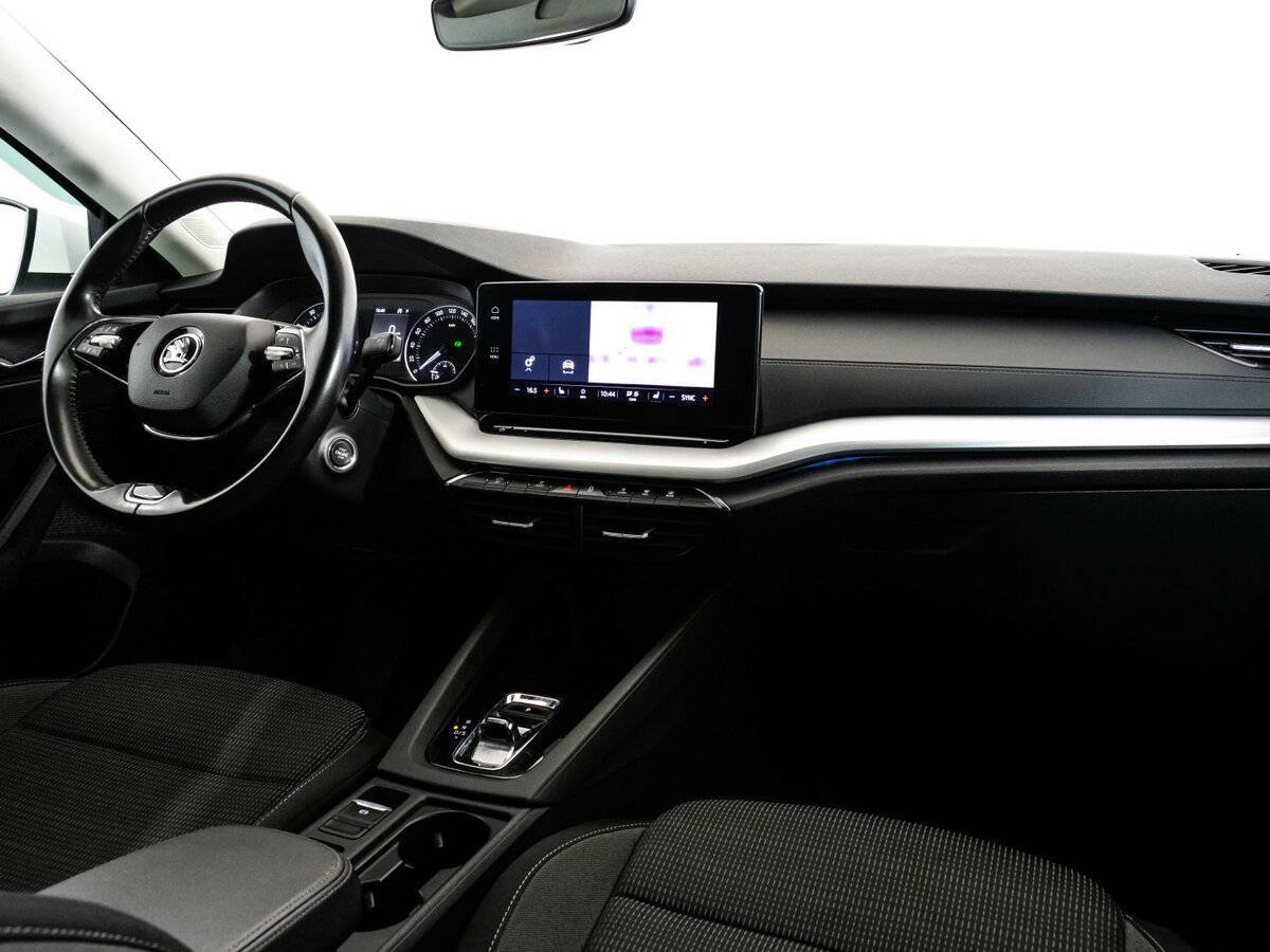 Купить Skoda Octavia с пробегом. Фото: #8