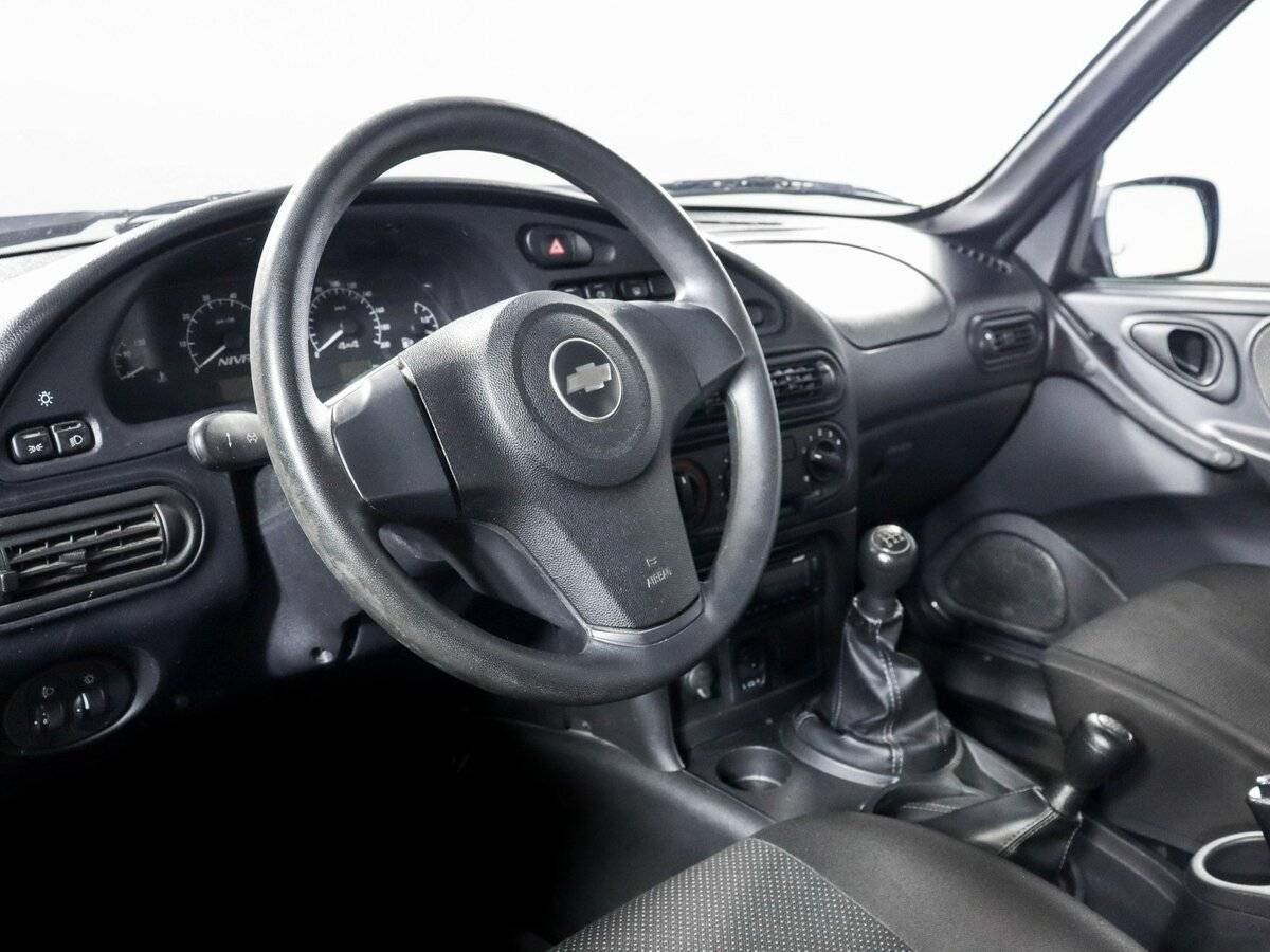 Купить Chevrolet Niva с пробегом. Фото: #10