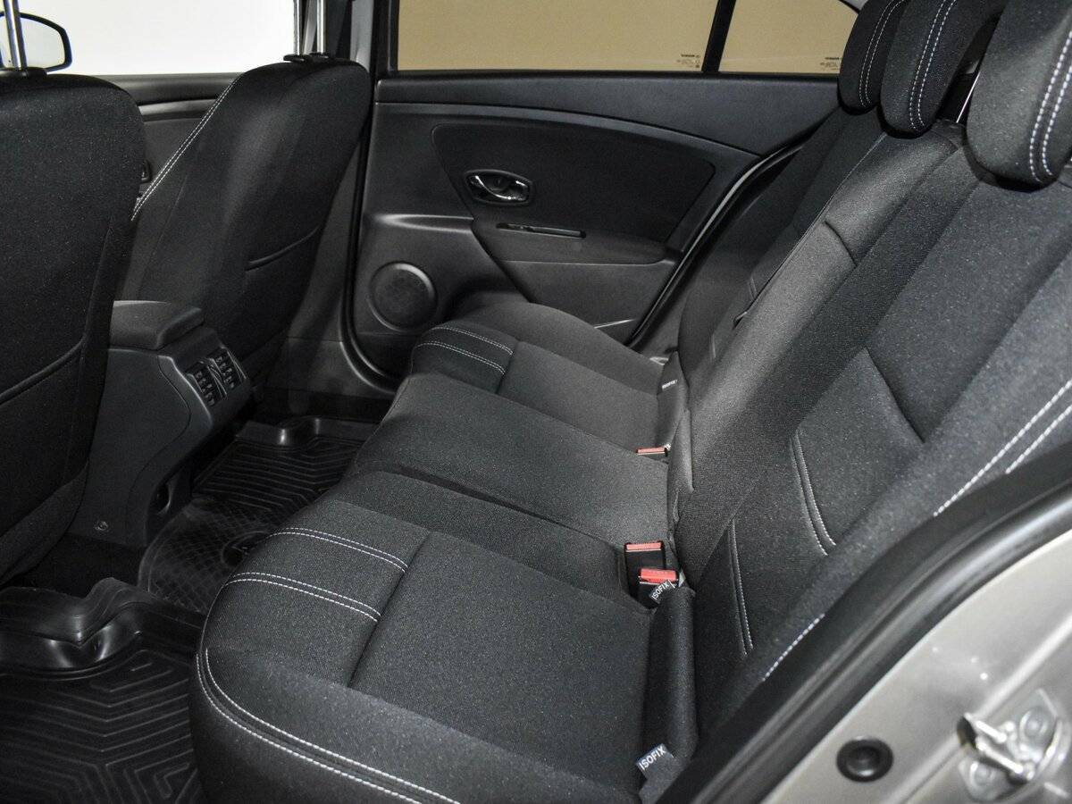 Купить Renault Fluence с пробегом. Фото: #10