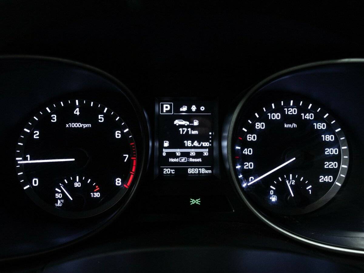 Купить Hyundai Santa Fe с пробегом. Фото: #11