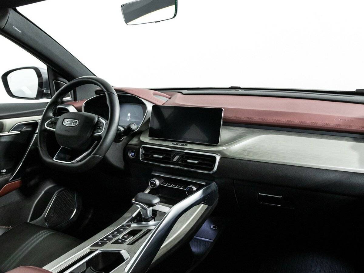 Купить Geely Coolray с пробегом. Фото: #8