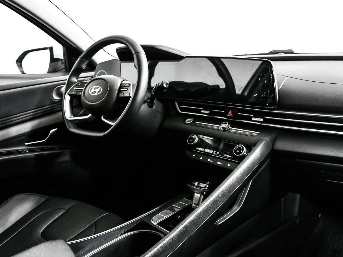 Купить Hyundai Elantra с пробегом. Фото: #8