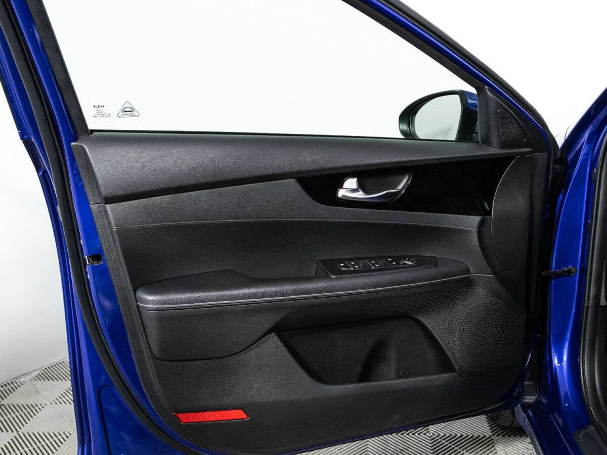Купить Kia Cerato с пробегом. Фото: #23