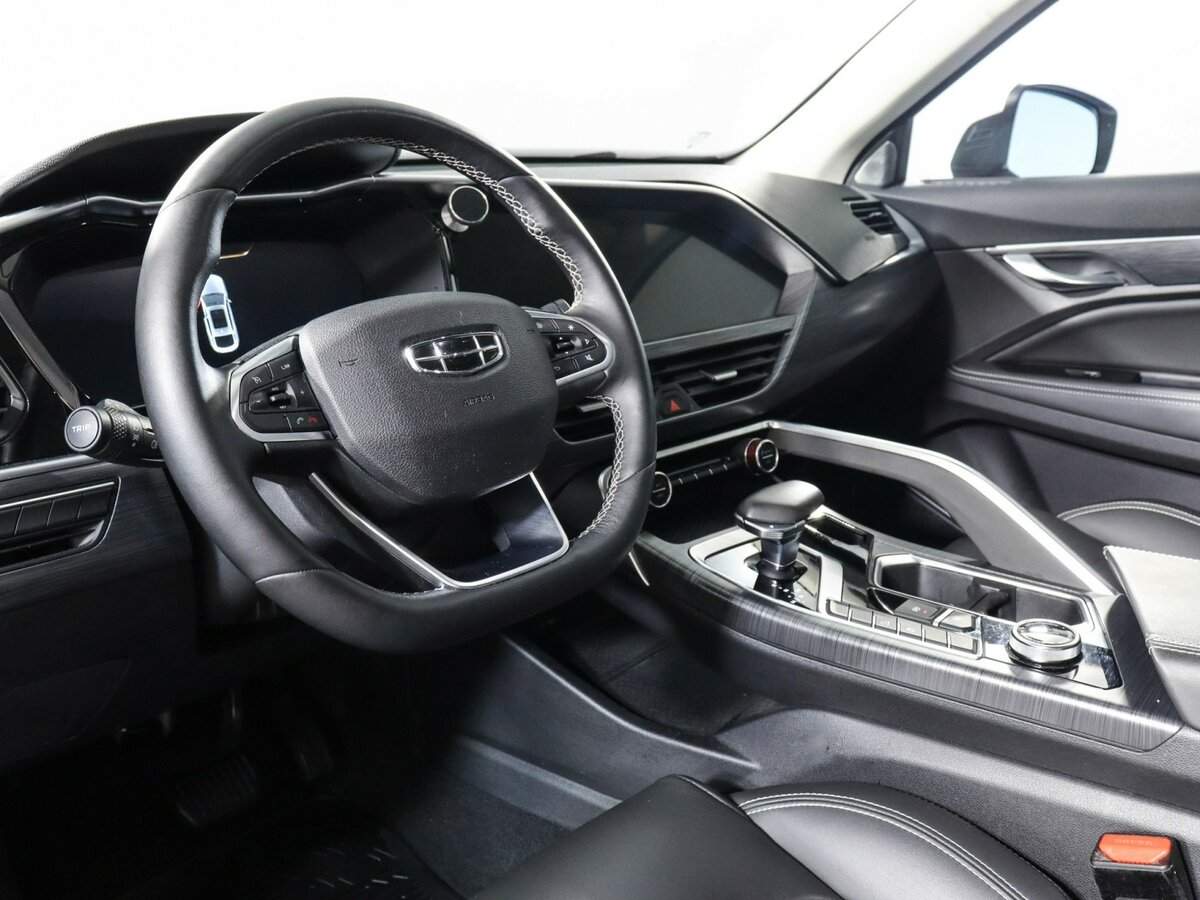 Купить Geely Tugella с пробегом. Фото: #13