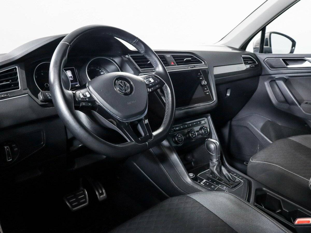 Купить Volkswagen Tiguan с пробегом. Фото: #10